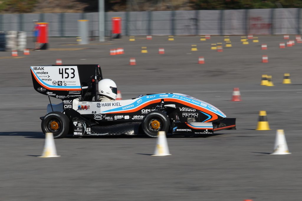 MegaRide and Raceyard, tire engineering knowledge for Formula Student vehicle development